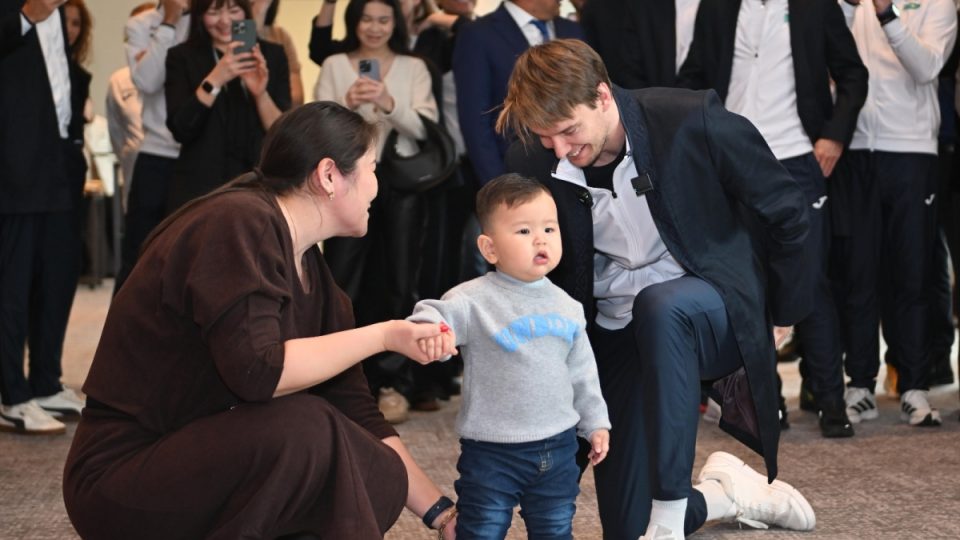 Известный теннисист провел обряде тұсау кесу в Астане