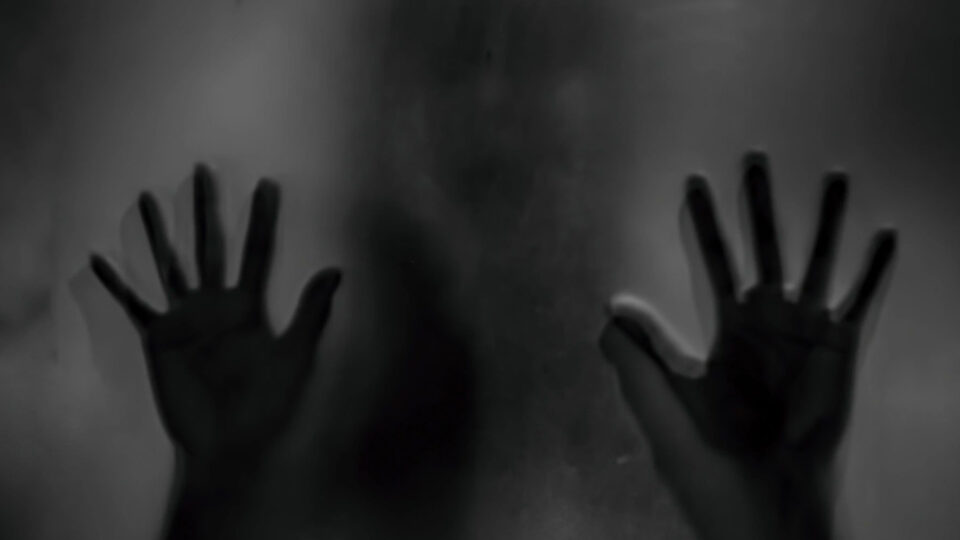 Чиновника в ЗКО обвиняют в изнасиловании: Отец несовершеннолетней заявил о давлении полиции