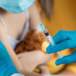 Прививка ребенка